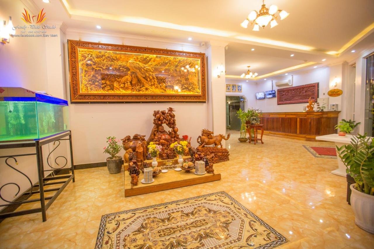 Jasmine Hotel& Sky Bar Баттамбанг Екстер'єр фото