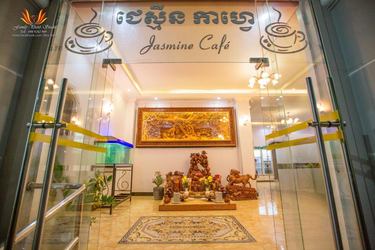 Jasmine Hotel& Sky Bar Баттамбанг Екстер'єр фото