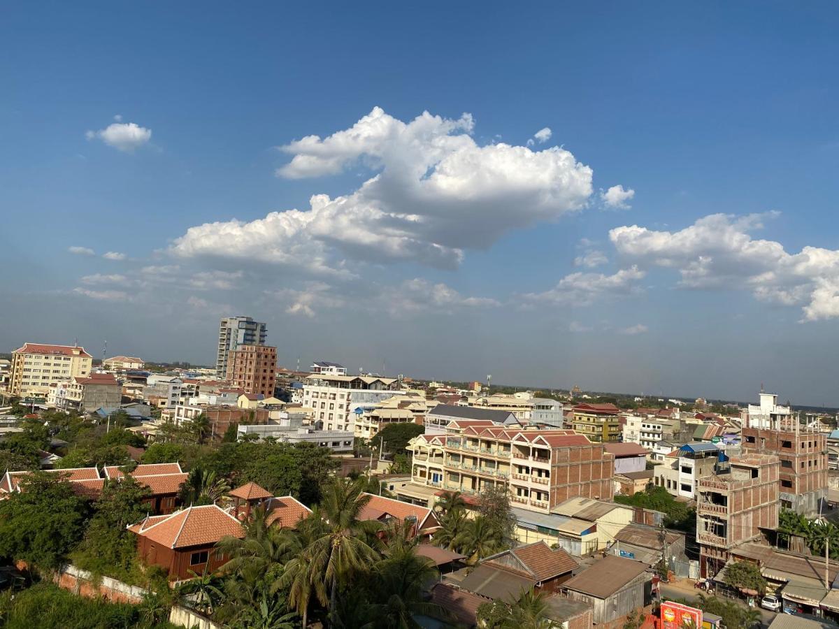 Jasmine Hotel& Sky Bar Баттамбанг Екстер'єр фото